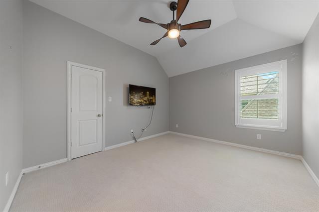 Building Photo - 640 Creekway Dr