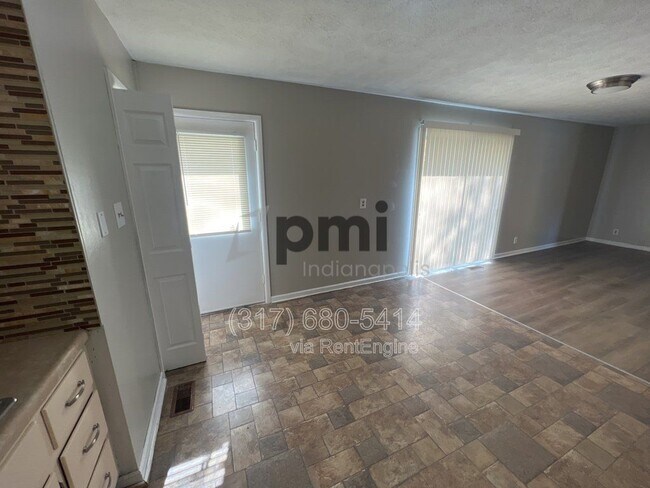 Building Photo - 3337 Beacon Ct