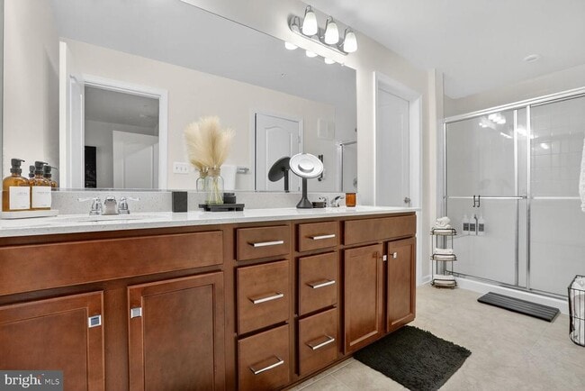 Building Photo - 9427 James MacGowan Ln