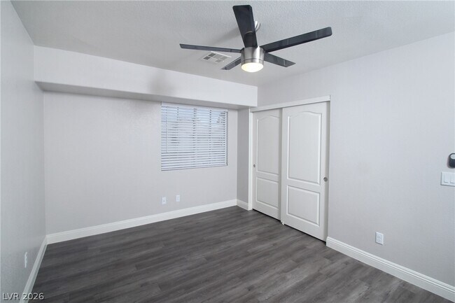 Building Photo - 268 Single Petal St