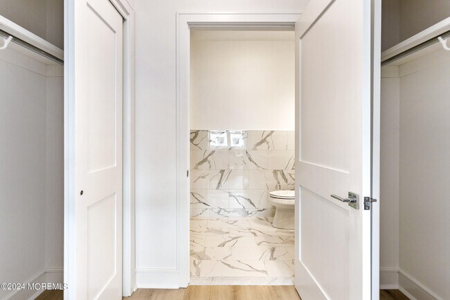 Building Photo - 298 Westwood Ave