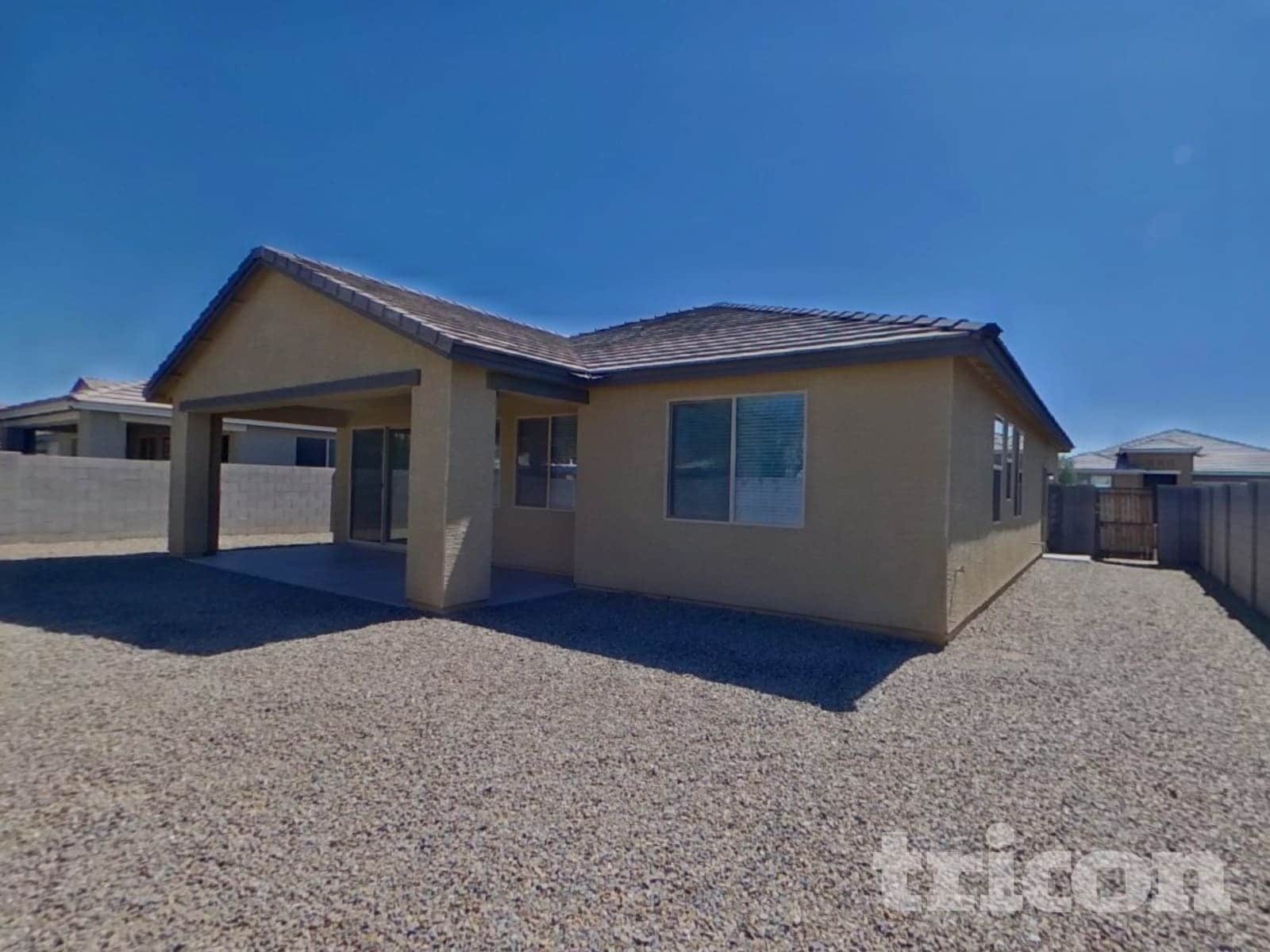 Building Photo - 2618 E Danbury Rd