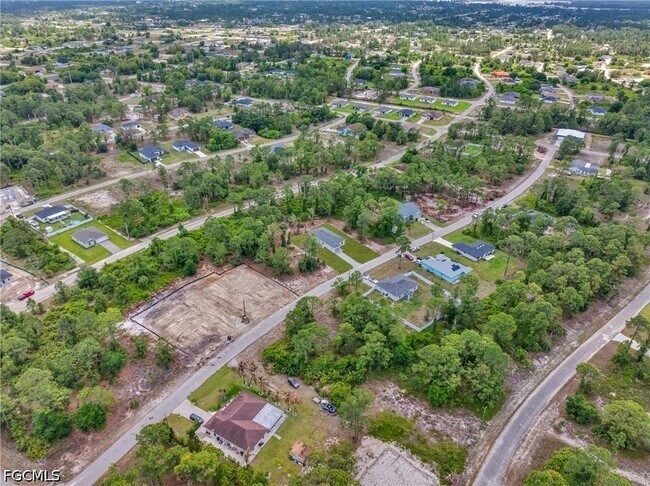 Building Photo - 715 Bering Ave S