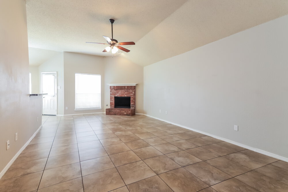 Building Photo - 133 Pinion Ln