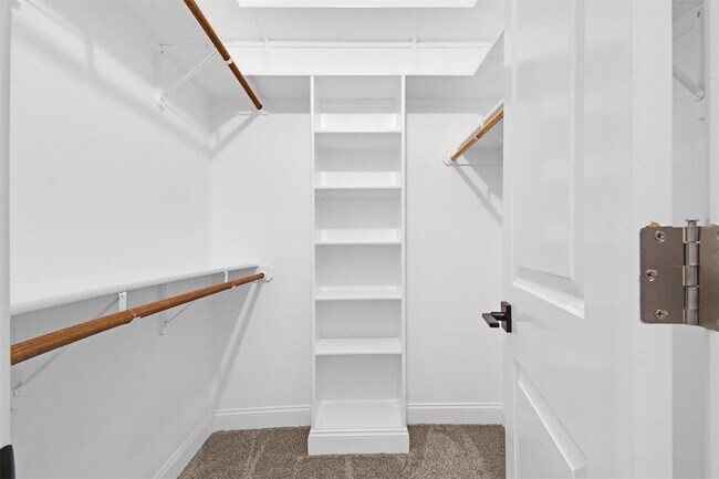 Building Photo - 5404 Black Horse