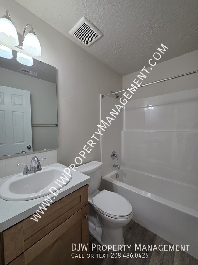 Building Photo - 13305 W. Foxfire-