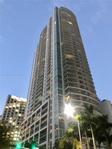 Building Photo - 951 Brickell Ave