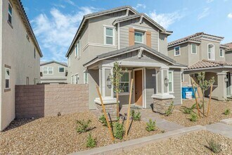 Building Photo - STUNNING 3 BEDROOM IN INSPIRADA COMMUNITY!