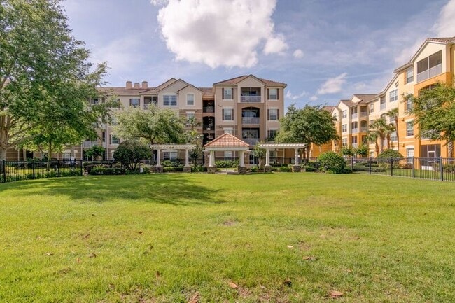 Building Photo - 3338 Robert Trent Jones Dr