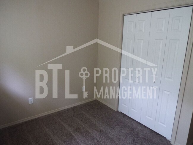 Building Photo - Perfect 3 Bedroom Home