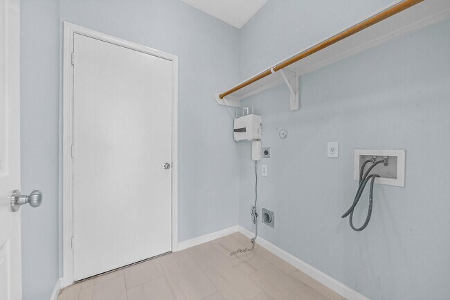 Building Photo - 4238 Tree Moss Pl