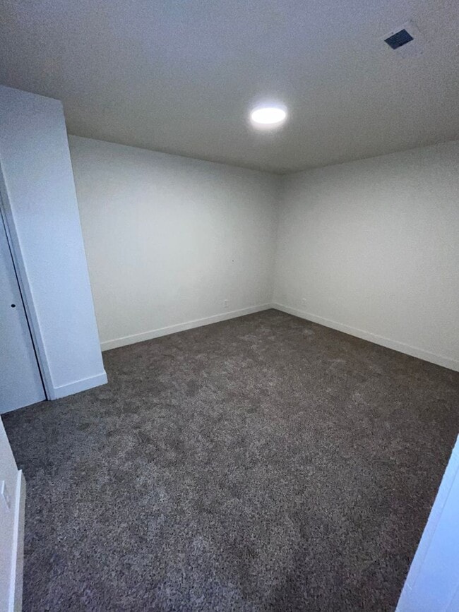 Building Photo - NICE DUPLEX IN CARMICHAEL!! $500 OFF FIRST MONTH'S RENT!!