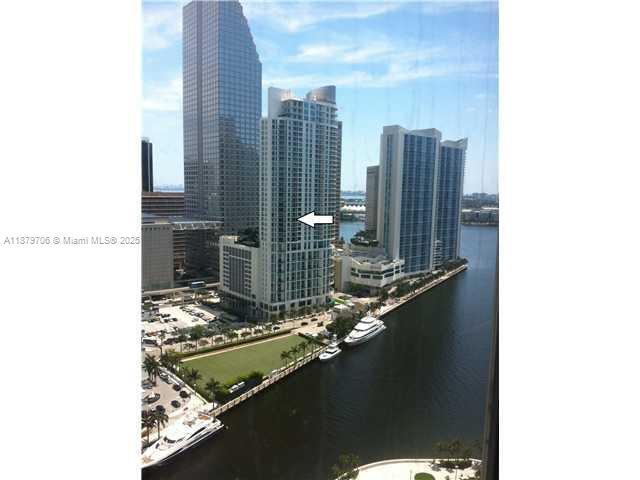 Building Photo - 300 S Biscayne Blvd