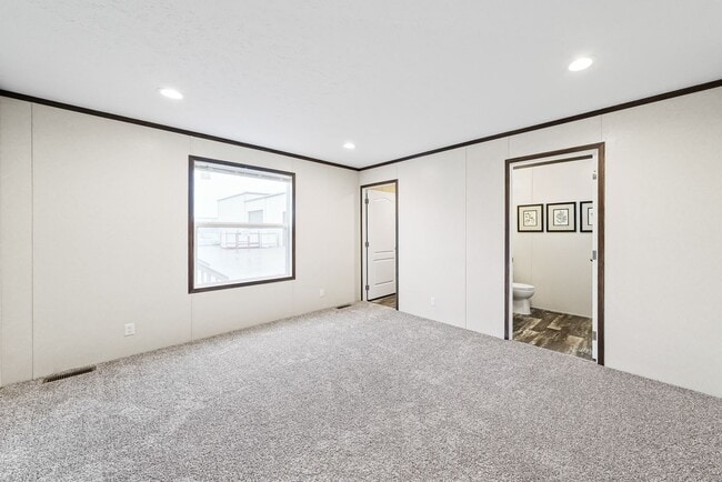 Building Photo - 14566 Red Bud Trail N