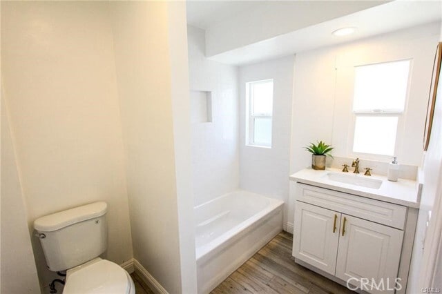 Building Photo - 1333 W 59th St