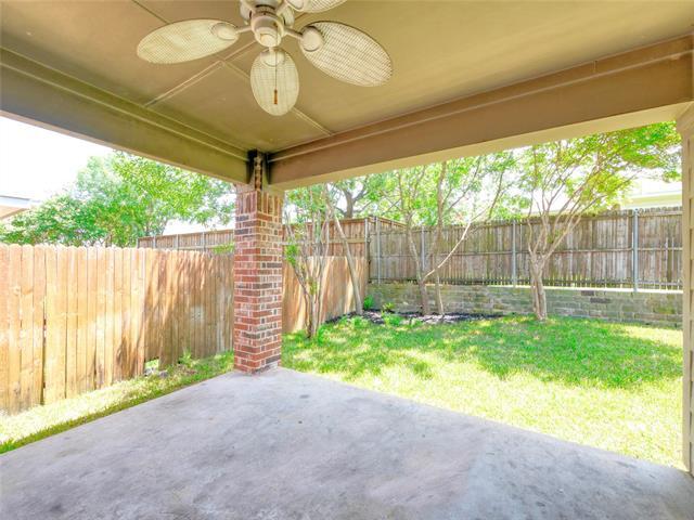 Building Photo - 6925 Red Bluff Dr