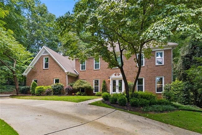 Building Photo - 210 Willow Lk Cv