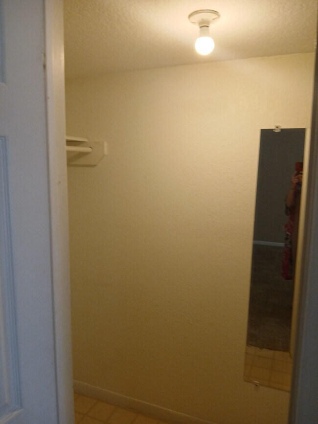 Building Photo - 5101 Middlecoff Cir