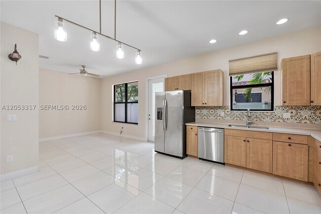 Building Photo - 20914 NW 1st Dr