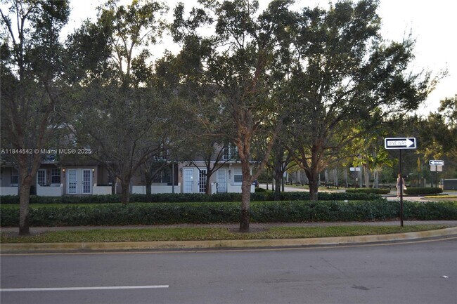 Building Photo - 1008 SW 147th Ave