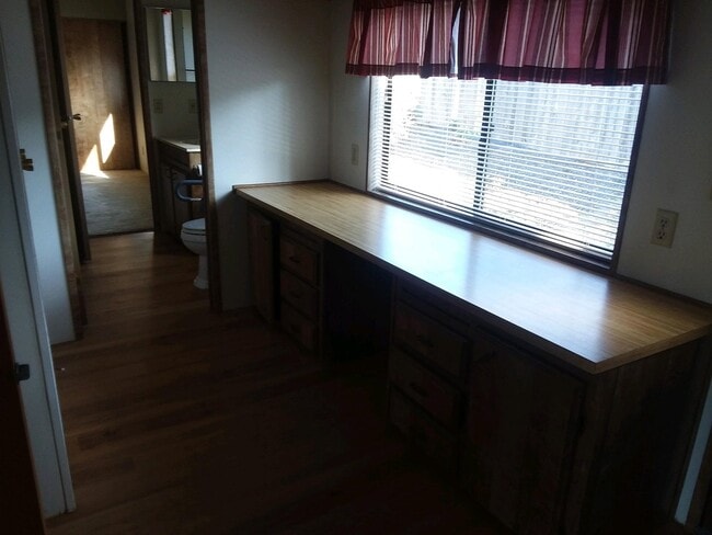 Building Photo - 2 Bedroom/2 Bath Modular Home Available Now!