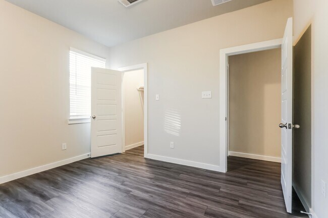 Building Photo - 18427 Idyllic Aly