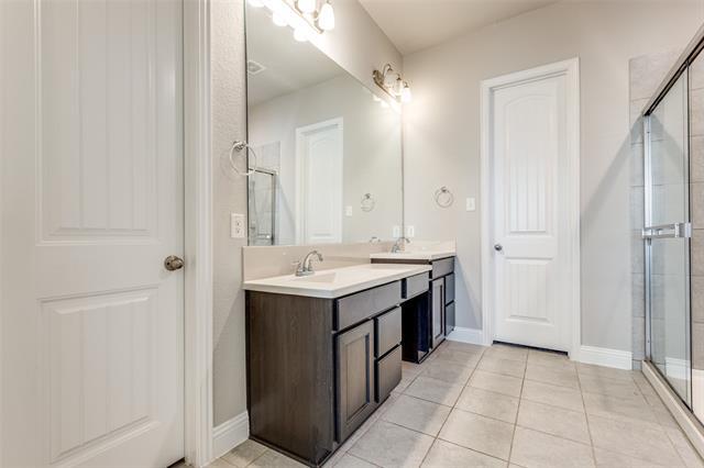 Building Photo - 2202 Fairfield Ave