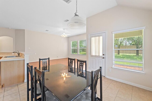 Building Photo - 23219 Dewflower Dr