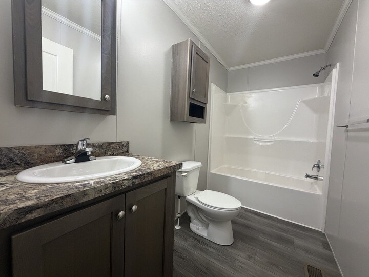 Building Photo - 38056 Johannes Dr