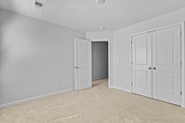 Building Photo - 5144 Captain Dr