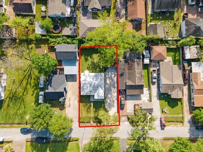 Building Photo - 4502 Hain St