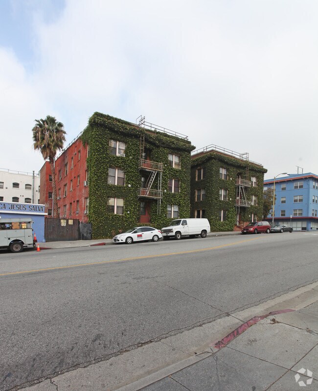 Building Photo - 451 S Bixel St