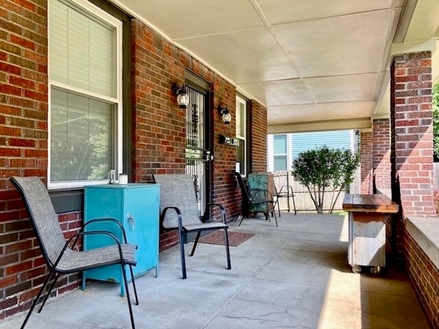 Building Photo - 2012 Walker Ave