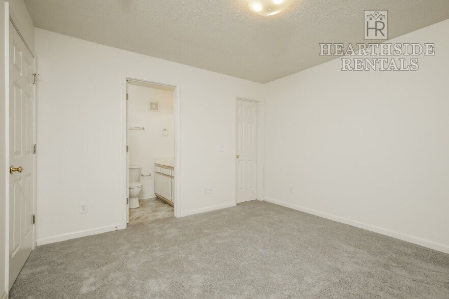 Building Photo - 330 Brownlea Dr
