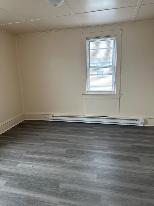 Building Photo - 4440 Kutztown Rd