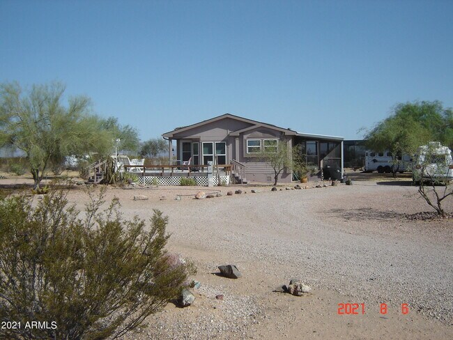 Building Photo - 51504 W Donald Dr