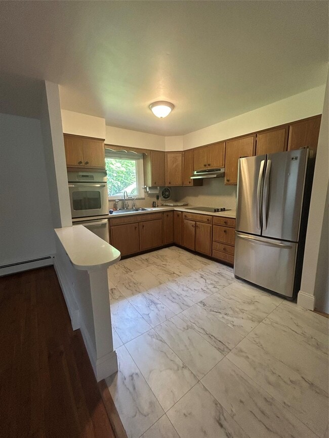 Building Photo - 161 Copiague Pl