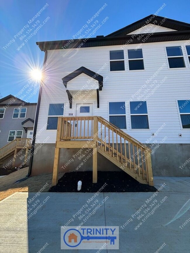 Building Photo - Newly Built 3 bed/ 2.5 Bath Duplex Minutes from the Heart of Downtown Greenville!