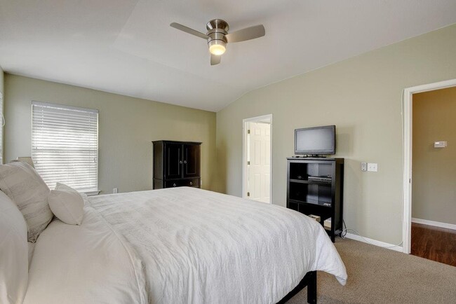 Building Photo - 5500 Steven Creek Way