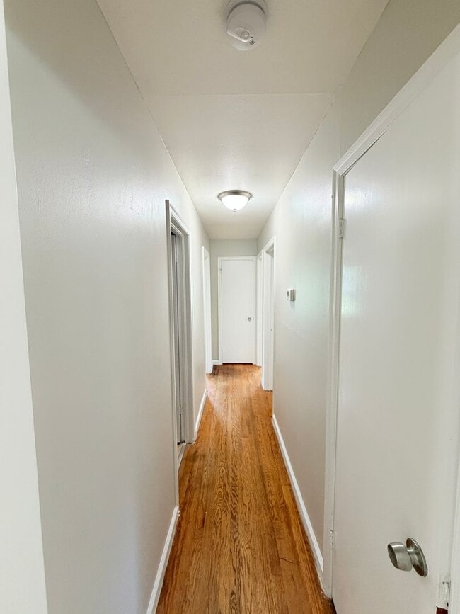 Building Photo - 5403 Booth Ave