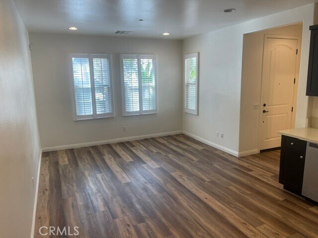 Building Photo - 717 S Casita St