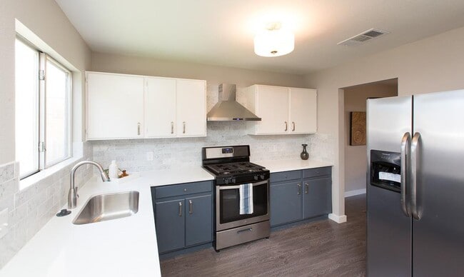 Building Photo - 917 Minturn Ln