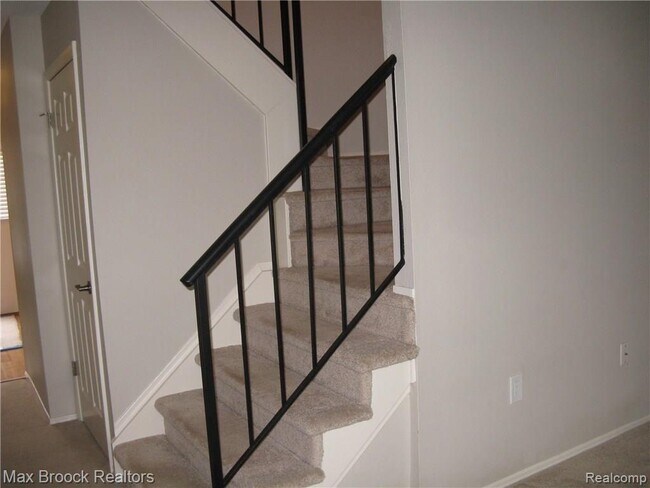 Building Photo - 1859 Wickham St