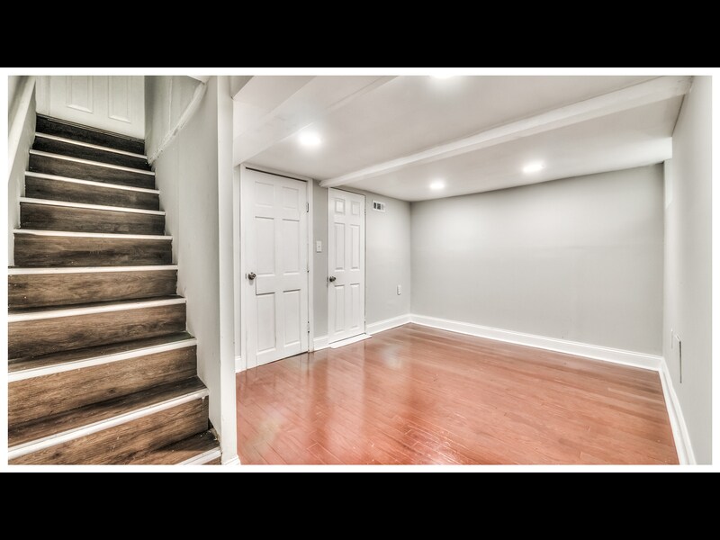 Building Photo - 524 E 30th St