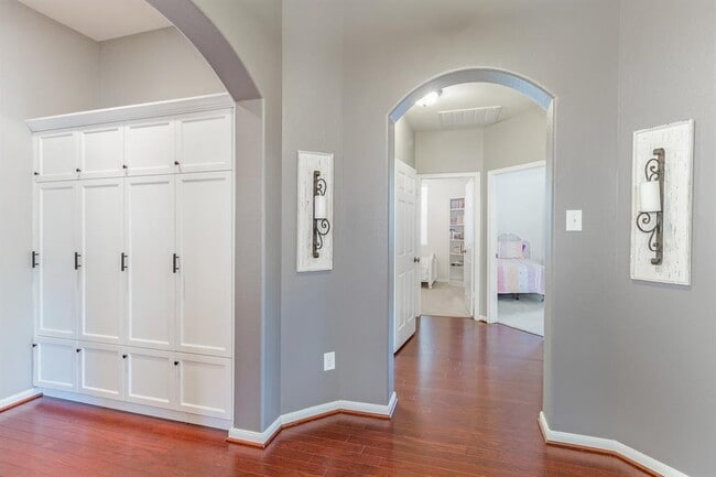 Building Photo - 27511 Wade Springs Ct