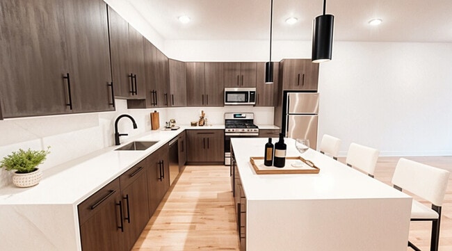 Kitchen - 26 Lane Ave