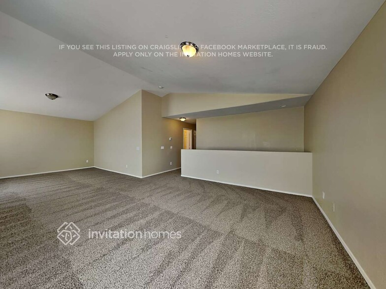 Building Photo - 6811 N 129th Dr