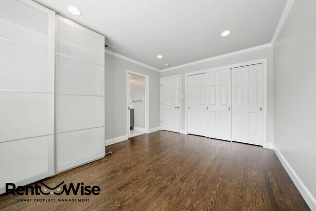 Building Photo - 1125 Fernwood Dr