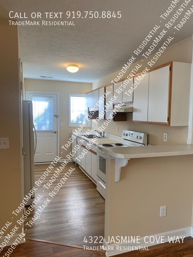 Building Photo - 4322 Jasmine Cove Way