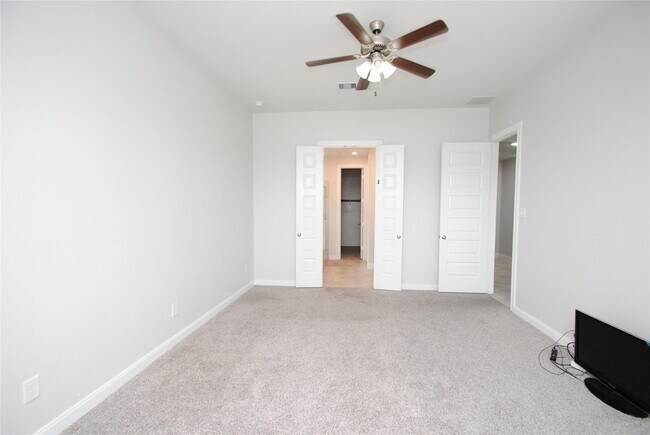 Building Photo - 8834 Arch Rock Dr